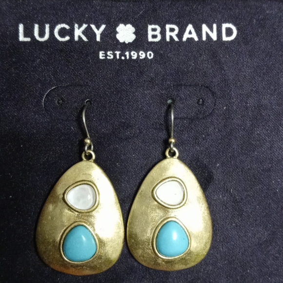 Jewelry - Picture 2 of 3